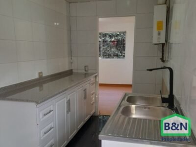 Departamento en condominio, La Reina, Metro Fdo. Castillo Velasco